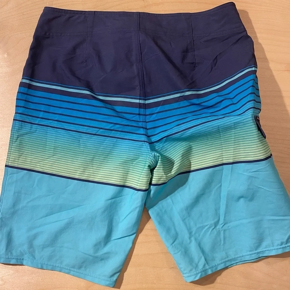 O'Neill Men's Blue Gradient Swim Shorts 32 (HD)